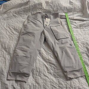 Women Stio Fernos Insulated Knicker Large 3/4 Pants Shorts Quiet Gray NWT